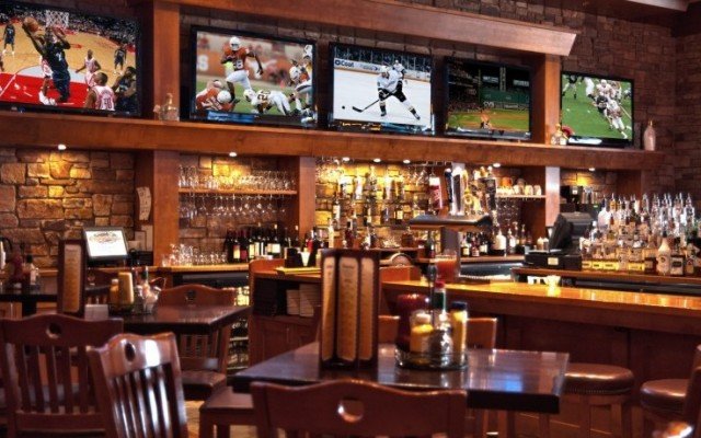 Sports Bars in Omaha | Watch All The Games